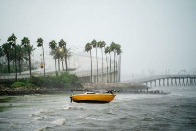 Hurricane Ian: Boat carrying migrants sinks off Florida, 23 missing