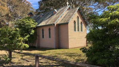Jerrinja Local Aboriginal Land Council fights plans to 'scrape' for grave sites at NSW church