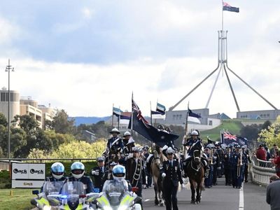 Police pay tribute to fallen colleagues