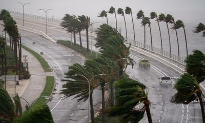 First Thing: more than 2m without power as Florida hit by Hurricane Ian