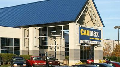 CarMax Stock Plunges After Q2 Earnings Miss As Car Sales Slide