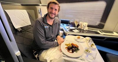 Man who 'loves airplane food' travels the world and reviews in-flight meals