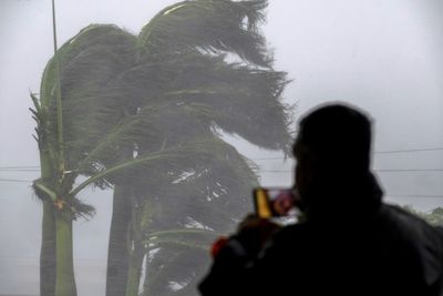 Millions without power, major flooding in Florida hurricane