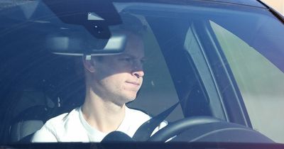 Barcelona make Frenkie de Jong transfer U-turn as Man Utd consider two targets