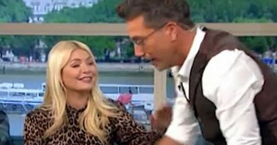 Gino D'Acampo takes This Morning swipe at Holly Willoughby hours after her warning to viewers