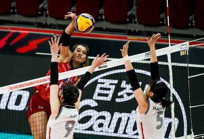 Thai women advance at volleyball worlds