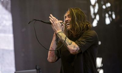 Incubus review – noughties California band throw themselves behind the hits