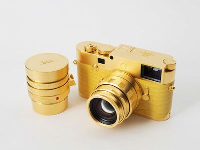 22 royal Leicas up for auction