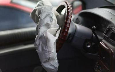 Government defers decision on six airbags in cars after pushback