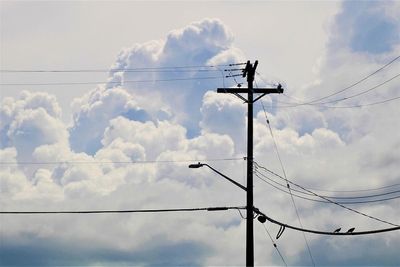 Kentucky is preparing to send help to areas hit by Hurricane Ian