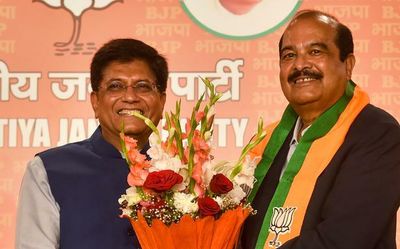 Trouble for Congress mounts in Himachal Pradesh as prominent leaders exit