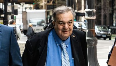 Former Crestwood mayor gets early prison release