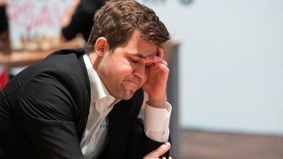 Chess cheating expert finds no signs of foul play by Hans Niemann against Magnus Carlsen