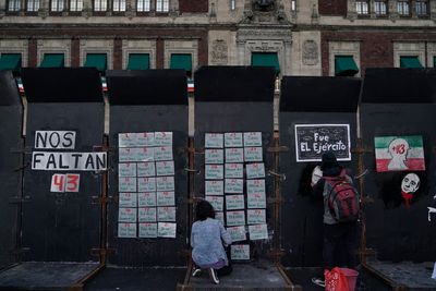 Experts: Mexico jeopardizes justice in missing students case