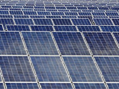 First Solar Loses Power After Analyst Upgrade: What The Stock Chart Says