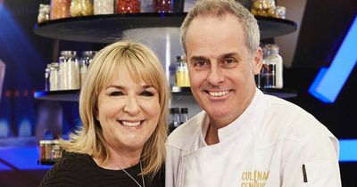 Fern Britton's wish she 'persevered' with Phil Vickery marriage as he kisses best pal
