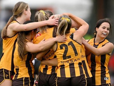 Hawks hang on for AFLW win over Eagles