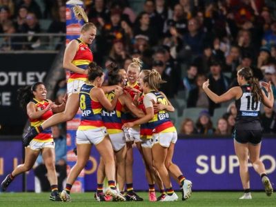 Crows thump Port in first AFLW Showdown