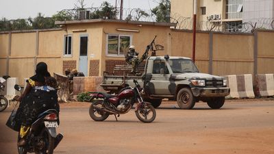 Heavy gunfire near Burkina Faso presidential palace sparks fears of mutiny