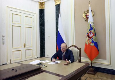 Putin says Russia not seeking to revive Soviet Union
