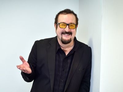 Steve Wright clarifies he’s not retiring as Radio 2 afternoon show comes to an end after 24 years
