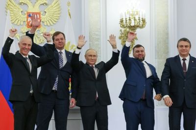 Putin annexes four more Ukraine territories