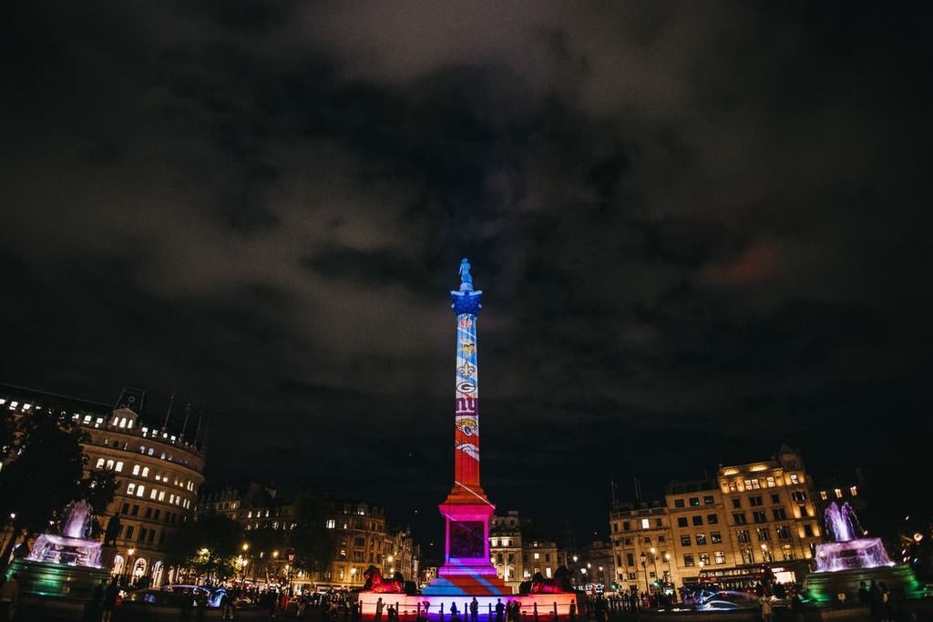 NFL lights up Trafalgar Square as Vikings vs Saints…