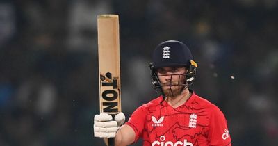 Phil Salt blasts England to brilliant eight-wicket win over Pakistan to level the series