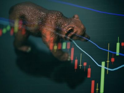 Bearish On Exxon, Chevron? This Inverse ETF Tracks The Energy Sector