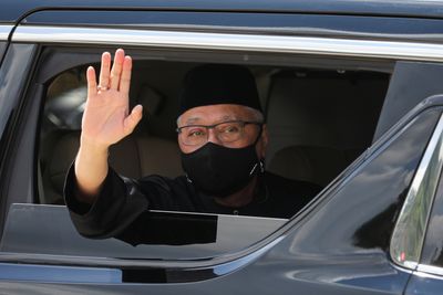Malaysia's ruling party pushes for national elections this year