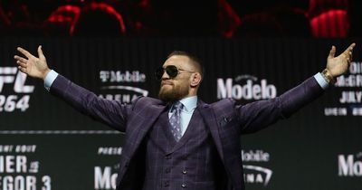 "Little f***" Conor McGregor advised to get bodyguards after jibe at UFC legend