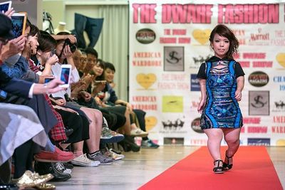 Designer Creates Fashion For People With Dwarfism