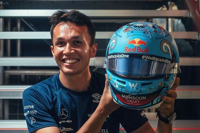 Albon auctions orphan designed Singapore F1 helmet for charity