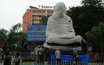 KCR to dedicate Gandhi park, Gandhi statue to nation today