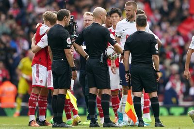 Antonio Conte hits out at standard of Premier League refereeing