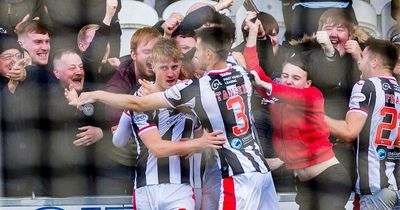 St Mirren edge late thriller with Livi to jump up to third in the Premiership table