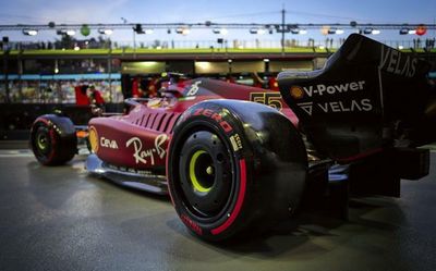 F1 2022 | Leclerc takes Singapore GP pole as Verstappen aborts lap