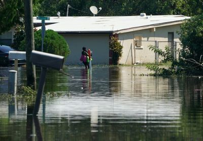 Rescue efforts continue as Florida takes stock of Hurricane Ian devastation