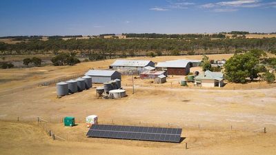 Farmers are getting renewable Standalone Power Systems as Western Australia's regional power grid is dismantled