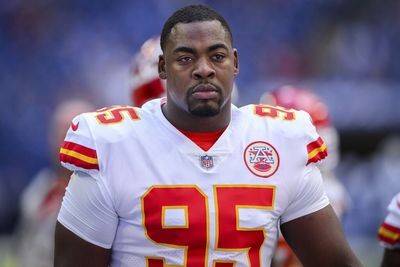 Chiefs DT Chris Jones fined by NFL for unsportsmanlike conduct penalty vs. Colts