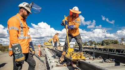 Former Inland Rail project director claims $14b freight line plans 'done in a rush'