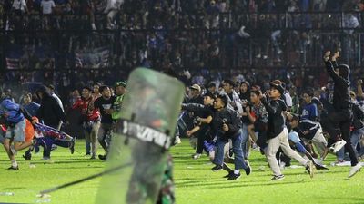 At least 125 people killed, 300 injured after stampede at Indonesia football match