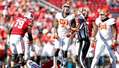 Just Sayin’: After pounding Wisconsin 34-10, Illini — finally — are back in the Big Ten fight