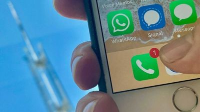 Attorney-general warns politicians after confirming integrity commission could access encrypted texts on WhatsApp and Signal