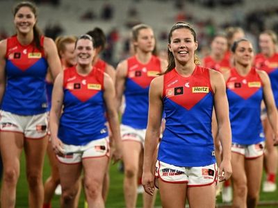 Demons crush Dockers with late AFLW blitz
