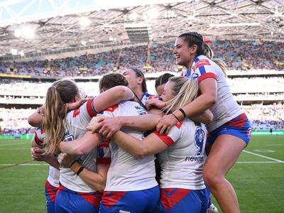 Knights beat Eels to seal first NRLW title