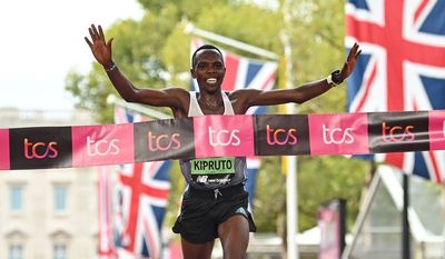 London Marathon LIVE: Latest updates from 26-mile race after Amos Kipruto wins men’s event