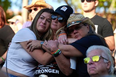 Las Vegas mass shooting survivors turn to each other to find strength through tragedy