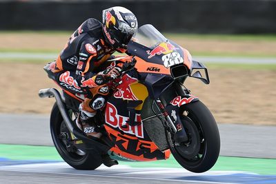 MotoGP Thailand GP: Oliveira wins wet race, Quartararo woes blow title fight open