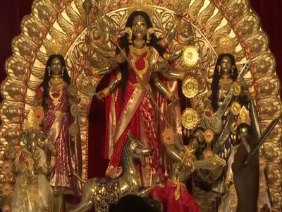 11 feet 'Ashtadhatu' Durga idol weighing over 1,000 kg installed at Mandap in Kolkata